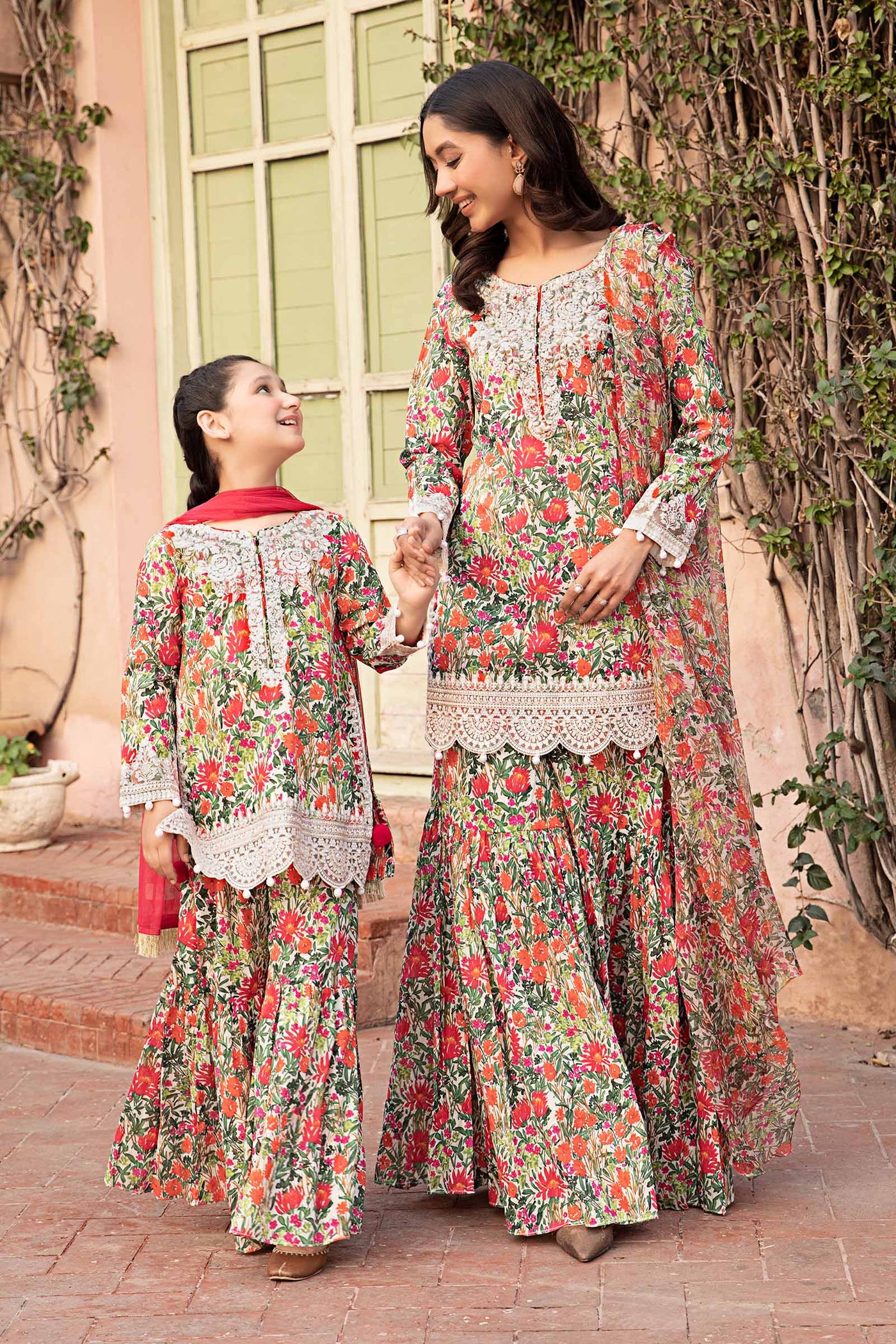 3 Piece Embroidered Lawn Suit | DW-EF24-114